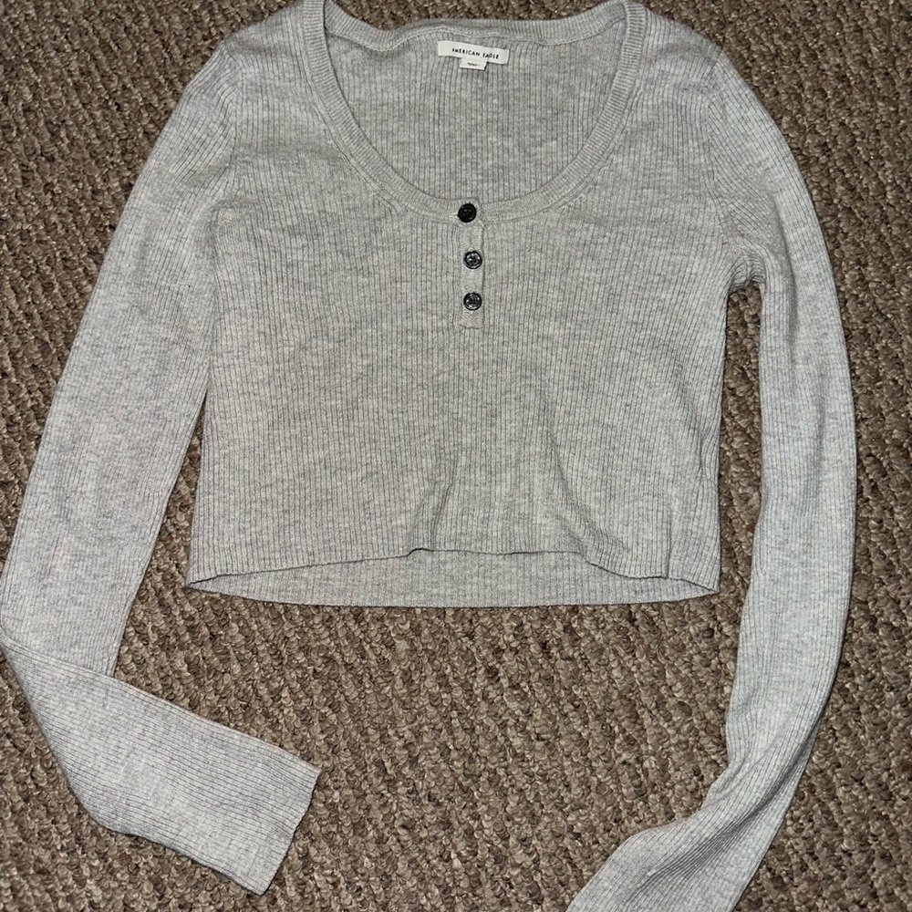 Gray Ribbed Long Sleeve Crop Top
